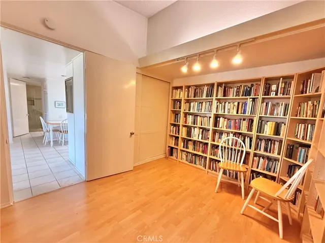 1690 Interlachen Road 42i, Seal Beach, California 90740