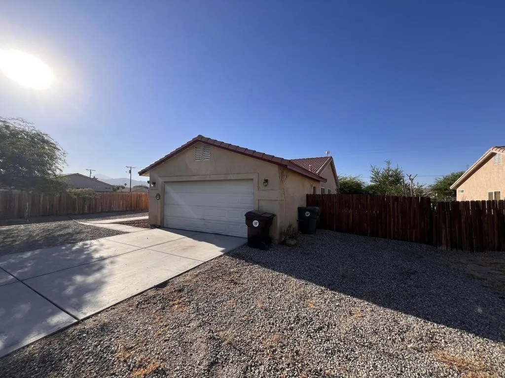 1276 Nile Drive, Thermal, California 92274 — photo 4