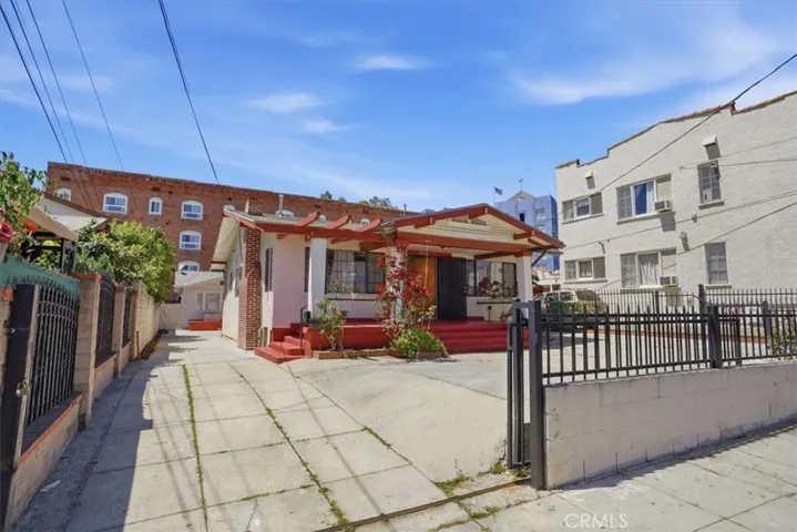 1257 1/2 N New Hampshire, Los Angeles, California 90029