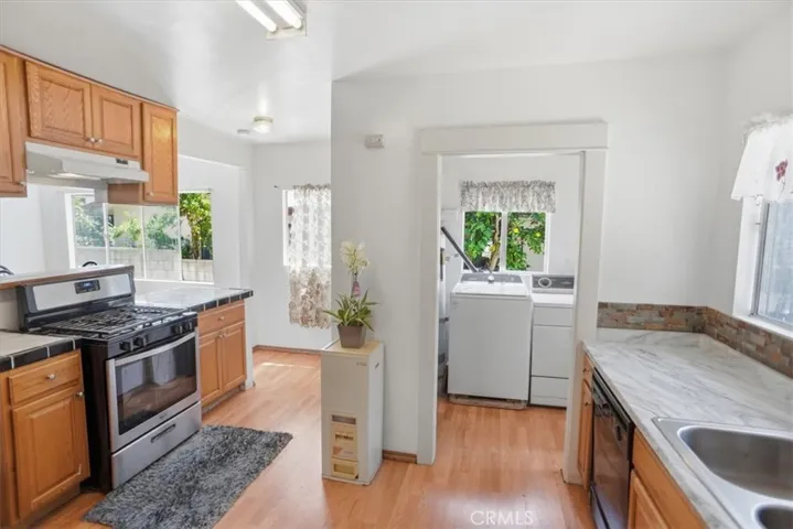 1257 1/2 N New Hampshire, Los Angeles, California 90029
