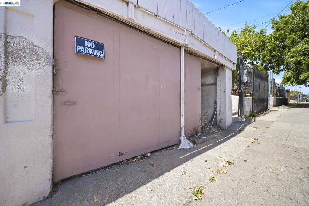 2223 E 23rd St, Oakland, California 94606 — photo 5