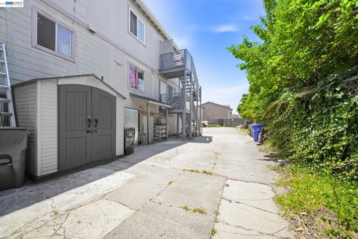 2223 E 23rd St, Oakland, California 94606