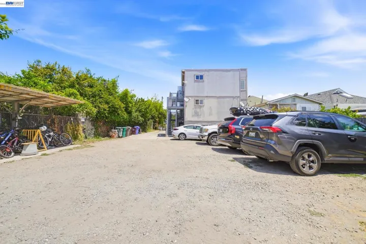 2223 E 23rd St, Oakland, California 94606