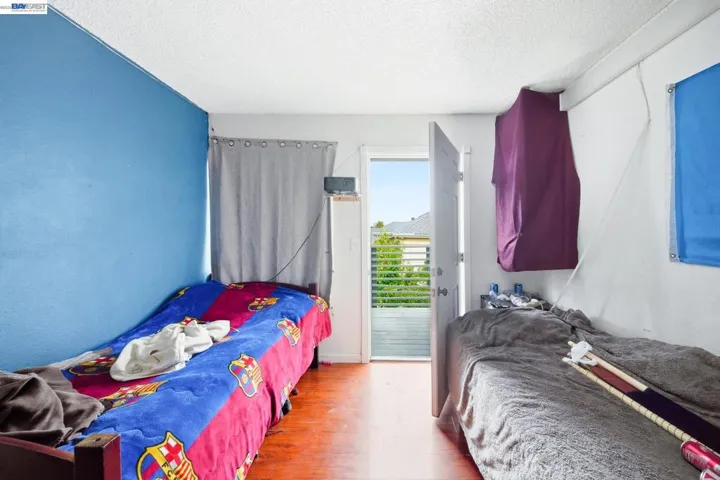 2223 E 23rd St, Oakland, California 94606