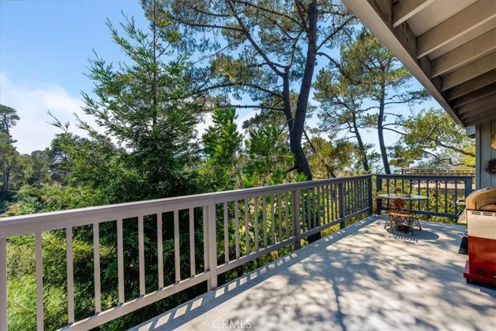 930 Suffolk Street, Cambria, California 93428