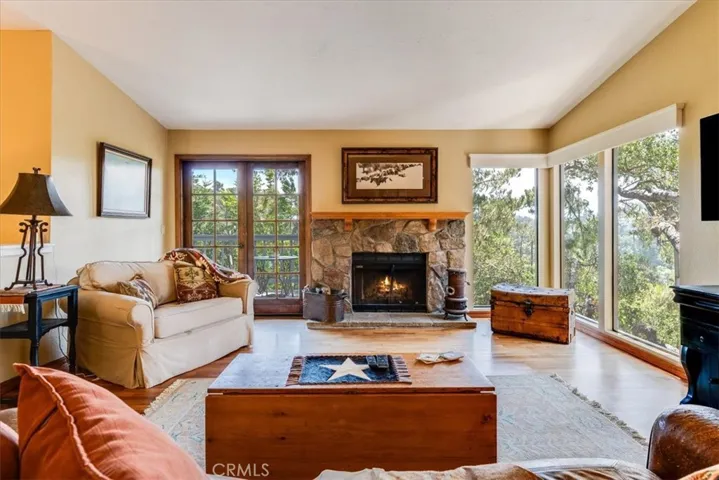 930 Suffolk Street, Cambria, California 93428
