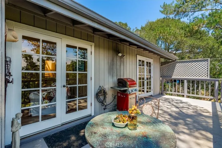 930 Suffolk Street, Cambria, California 93428