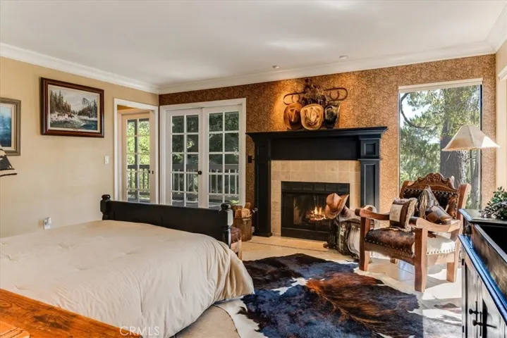 930 Suffolk Street, Cambria, California 93428