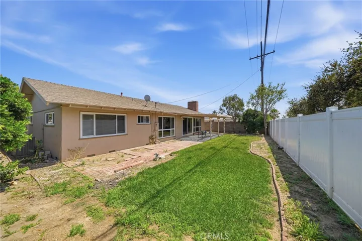 5041 Ridglea Avenue, Buena Park, California 90621