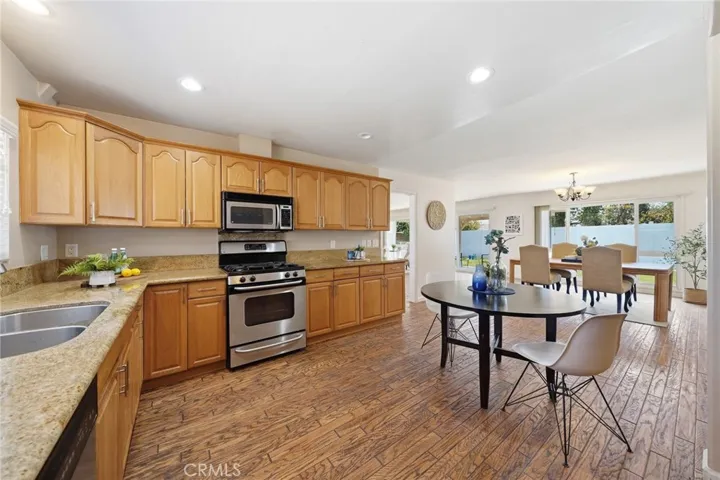 5041 Ridglea Avenue, Buena Park, California 90621