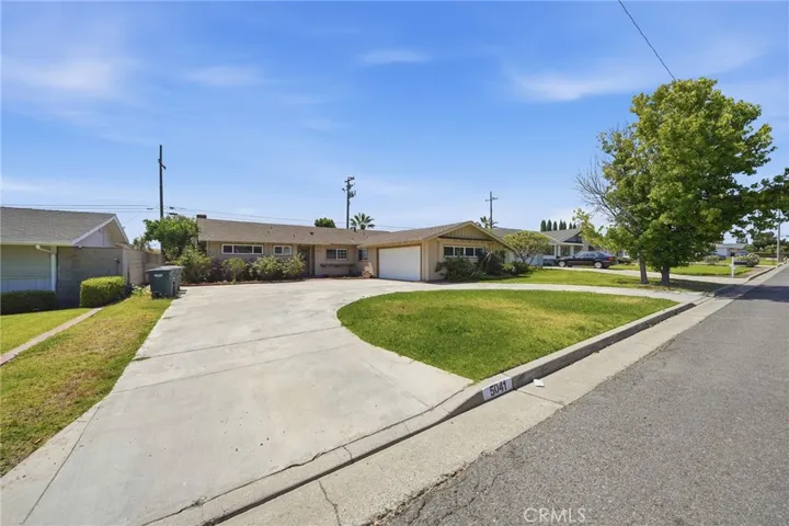 5041 Ridglea Avenue, Buena Park, California 90621