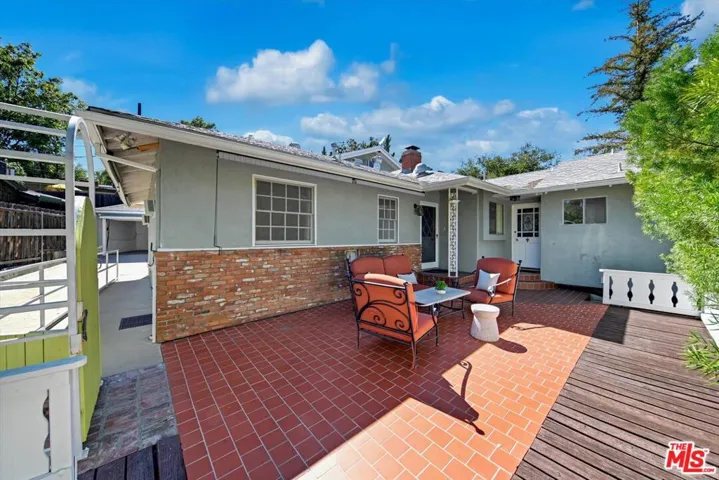 4947 Serrania Avenue, Woodland Hills, California 91364