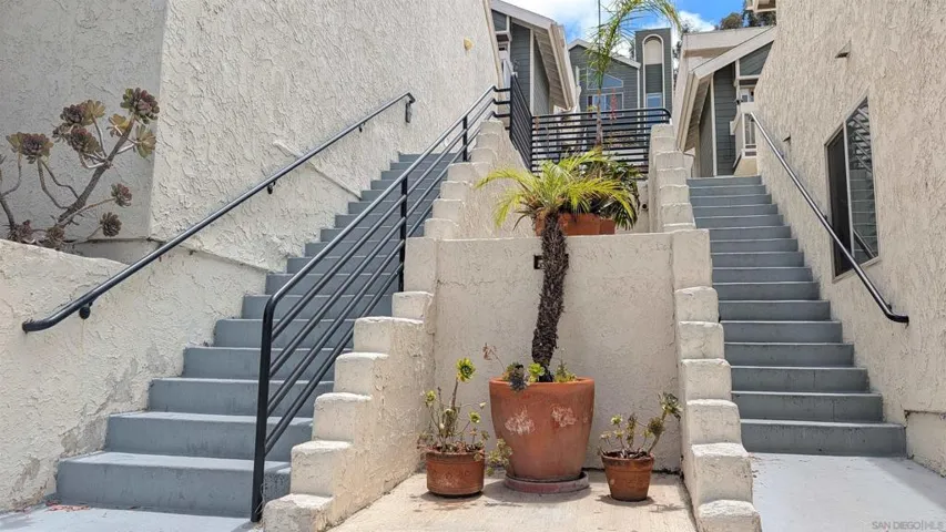 2249 Worden St. 22, San Diego, California 92107
