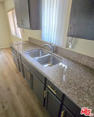 2219 Crenshaw Boulevard 3, Los Angeles, California 90016