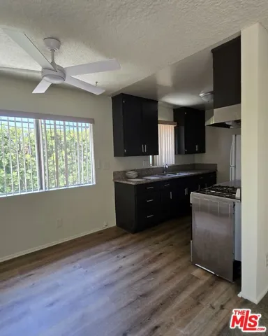 2219 Crenshaw Boulevard 3, Los Angeles, California 90016