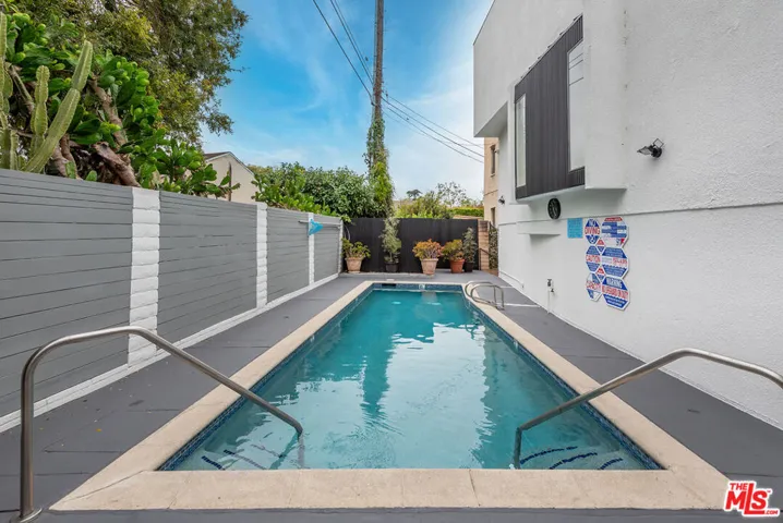 234 S Tower Drive 3, Beverly Hills, California 90211