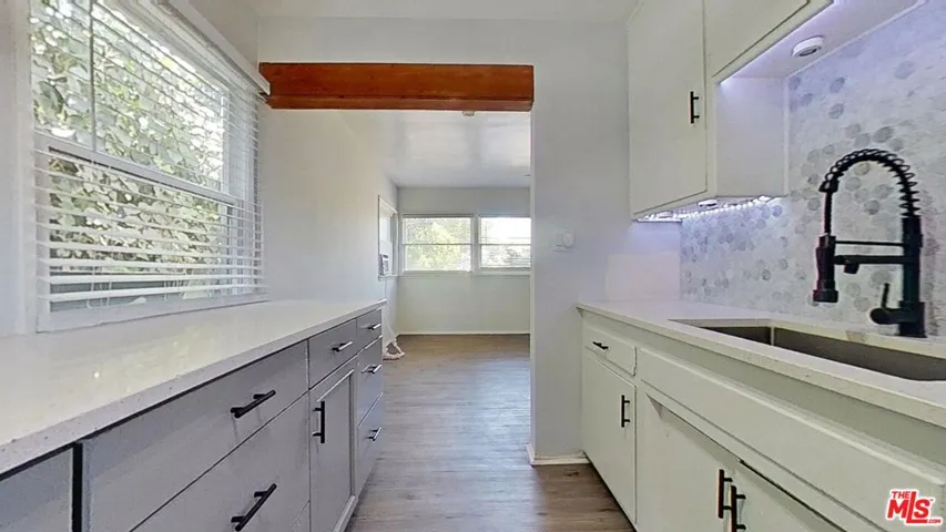 15544 Romar Street, Los Angeles, California 91345