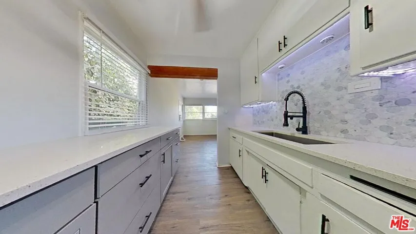 15544 Romar Street, Los Angeles, California 91345