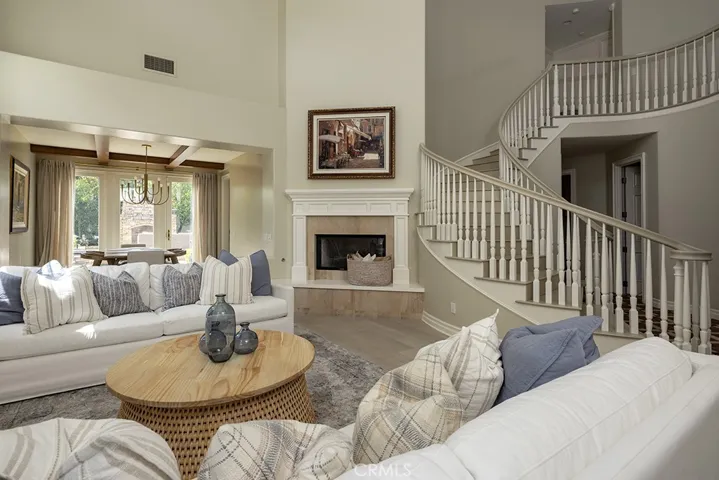 7 Crooked Stick, Newport Beach, California 92660