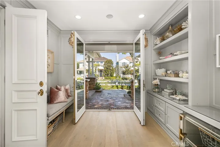 7 Crooked Stick, Newport Beach, California 92660