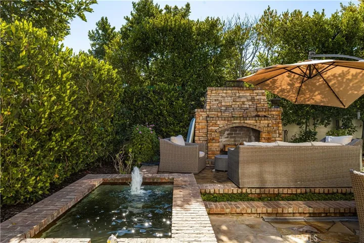 7 Crooked Stick, Newport Beach, California 92660
