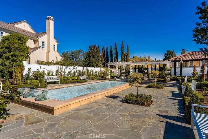 7 Crooked Stick, Newport Beach, California 92660