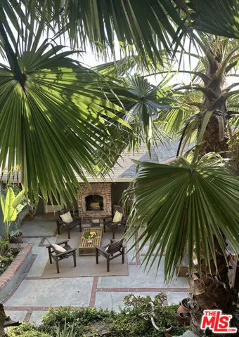 3940 Prospect Avenue, Los Angeles, California 90027