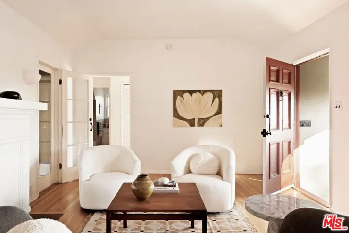 3940 Prospect Avenue, Los Angeles, California 90027