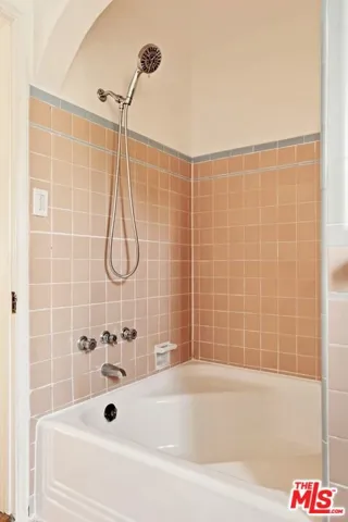 3940 Prospect Avenue, Los Angeles, California 90027