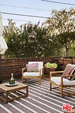 3940 Prospect Avenue, Los Angeles, California 90027