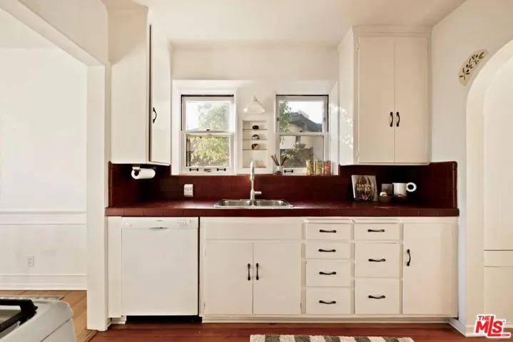 3940 Prospect Avenue, Los Angeles, California 90027