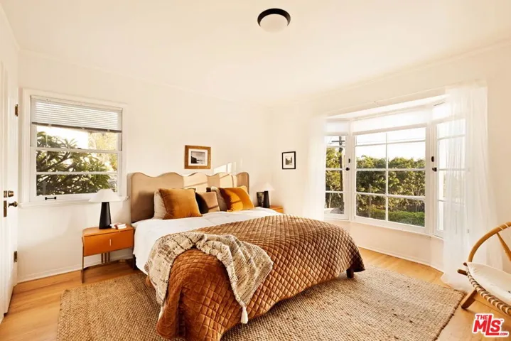 3940 Prospect Avenue, Los Angeles, California 90027