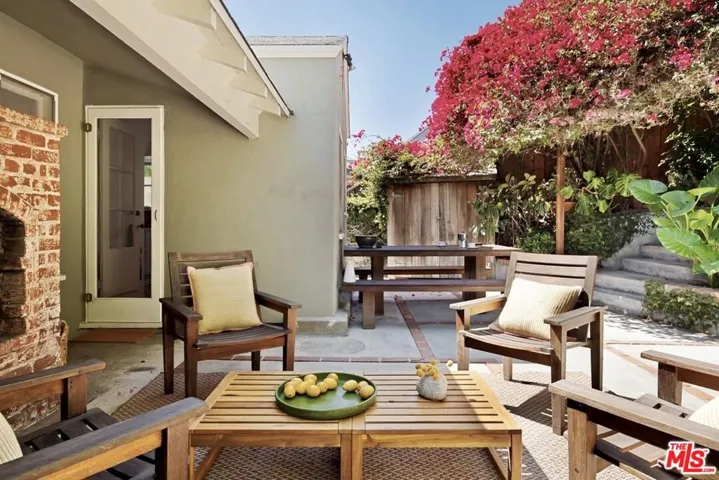 3940 Prospect Avenue, Los Angeles, California 90027