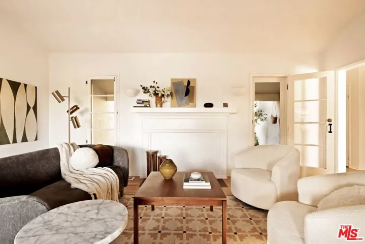 3940 Prospect Avenue, Los Angeles, California 90027