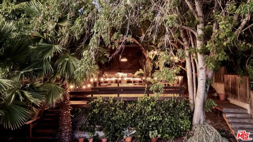 3940 Prospect Avenue, Los Angeles, California 90027