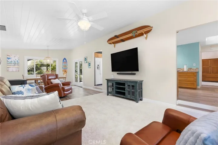 142 E Glaucus St, Encinitas, California 92024