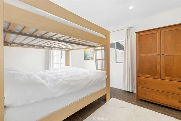 142 E Glaucus St, Encinitas, California 92024