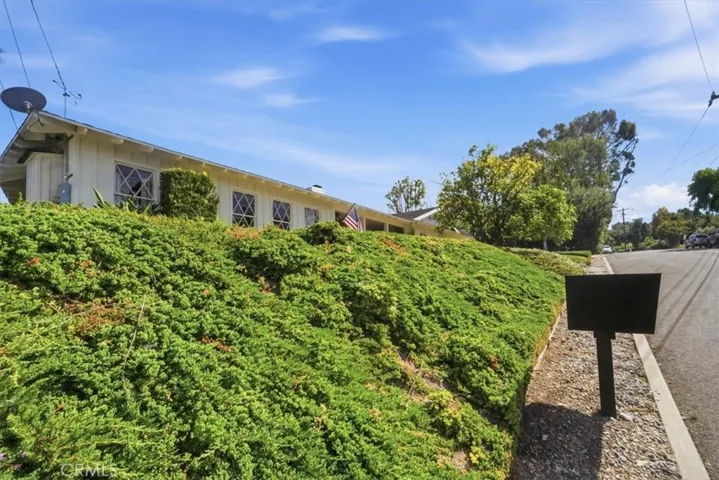 41 Hitching Post, Palos Verdes Peninsula, California 90274