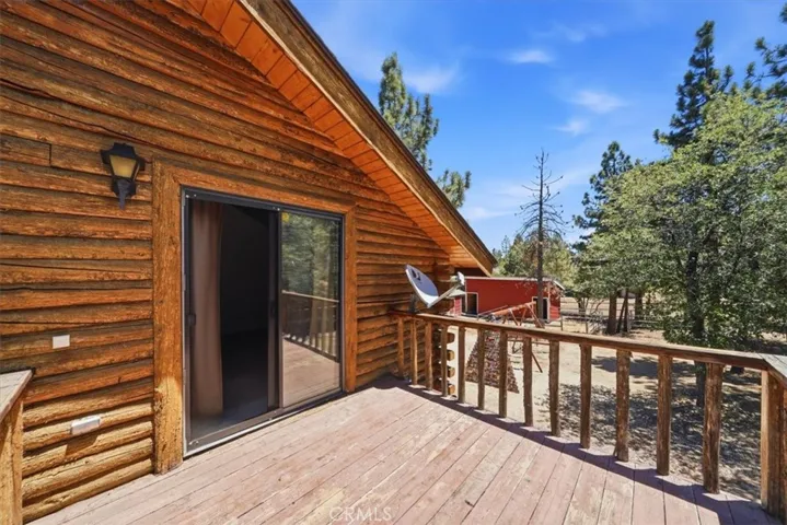 355 Dixie Lee, Sugarloaf, California 92386