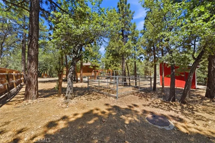 355 Dixie Lee, Sugarloaf, California 92386