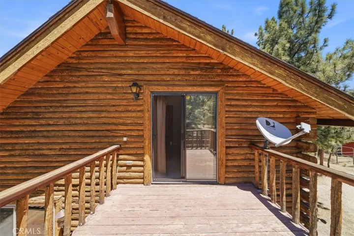 355 Dixie Lee, Sugarloaf, California 92386