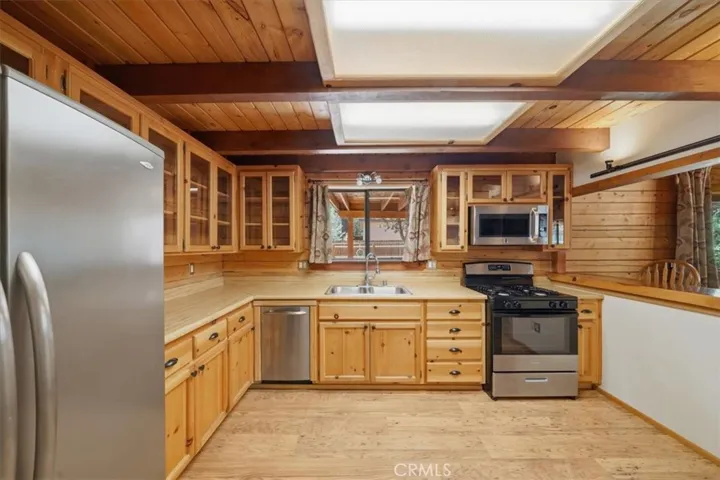 Spacious kitchen