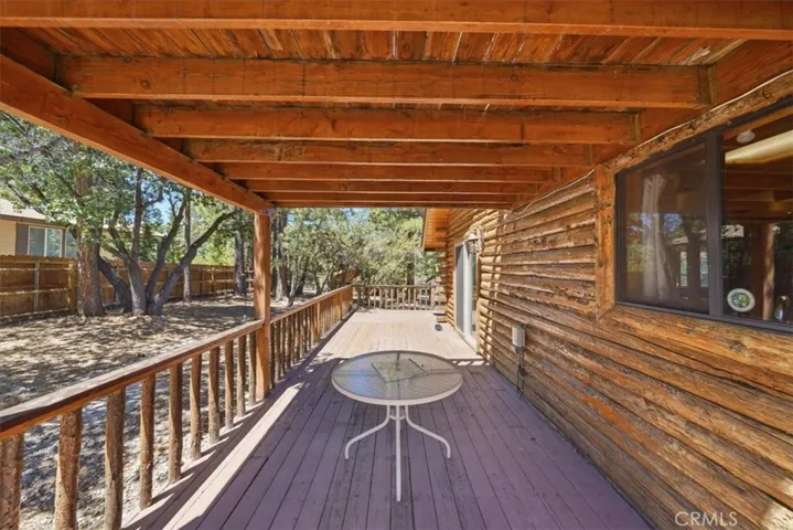 355 Dixie Lee, Sugarloaf, California 92386