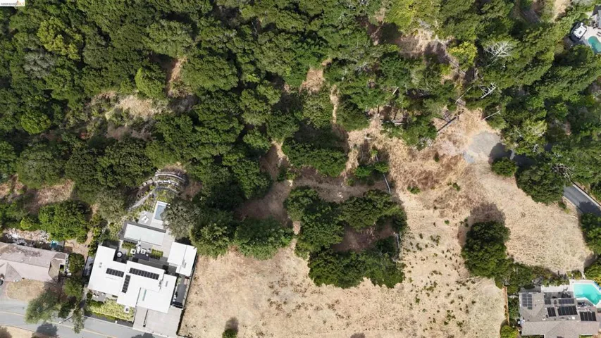 58 Zander Court, Orinda, California 94563