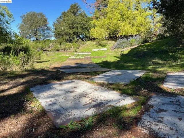 58 Zander Court, Orinda, California 94563