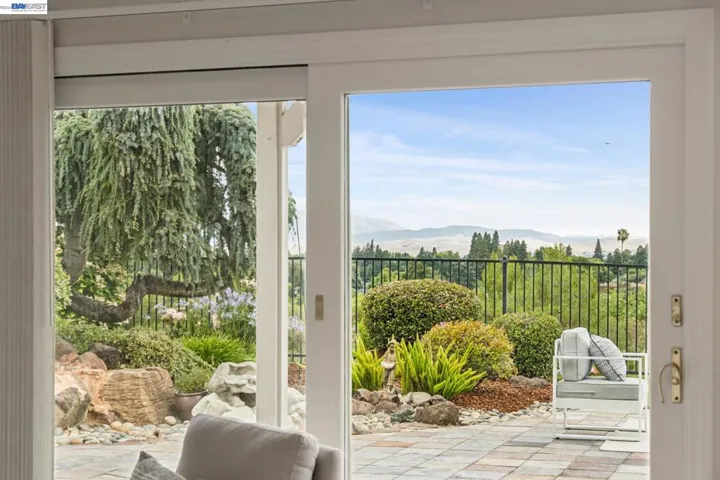 5075 Monaco Dr, Pleasanton, California 94566
