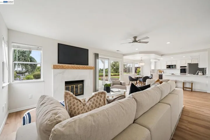 5075 Monaco Dr, Pleasanton, California 94566