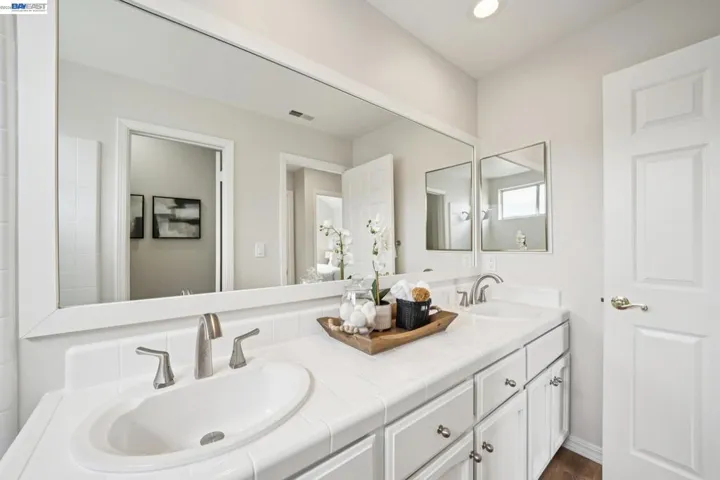 5075 Monaco Dr, Pleasanton, California 94566