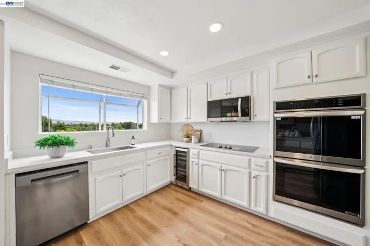 5075 Monaco Dr, Pleasanton, California 94566