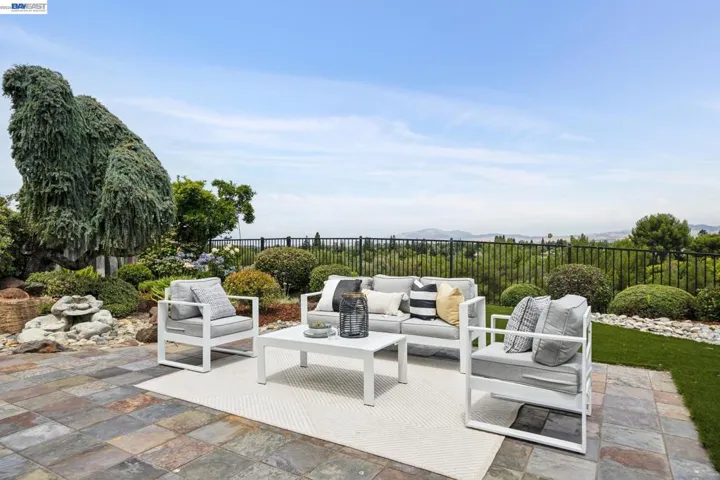 5075 Monaco Dr, Pleasanton, California 94566